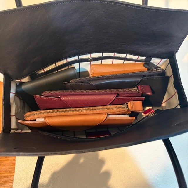 B.stuff　セレモニー対応ハンドバッグ