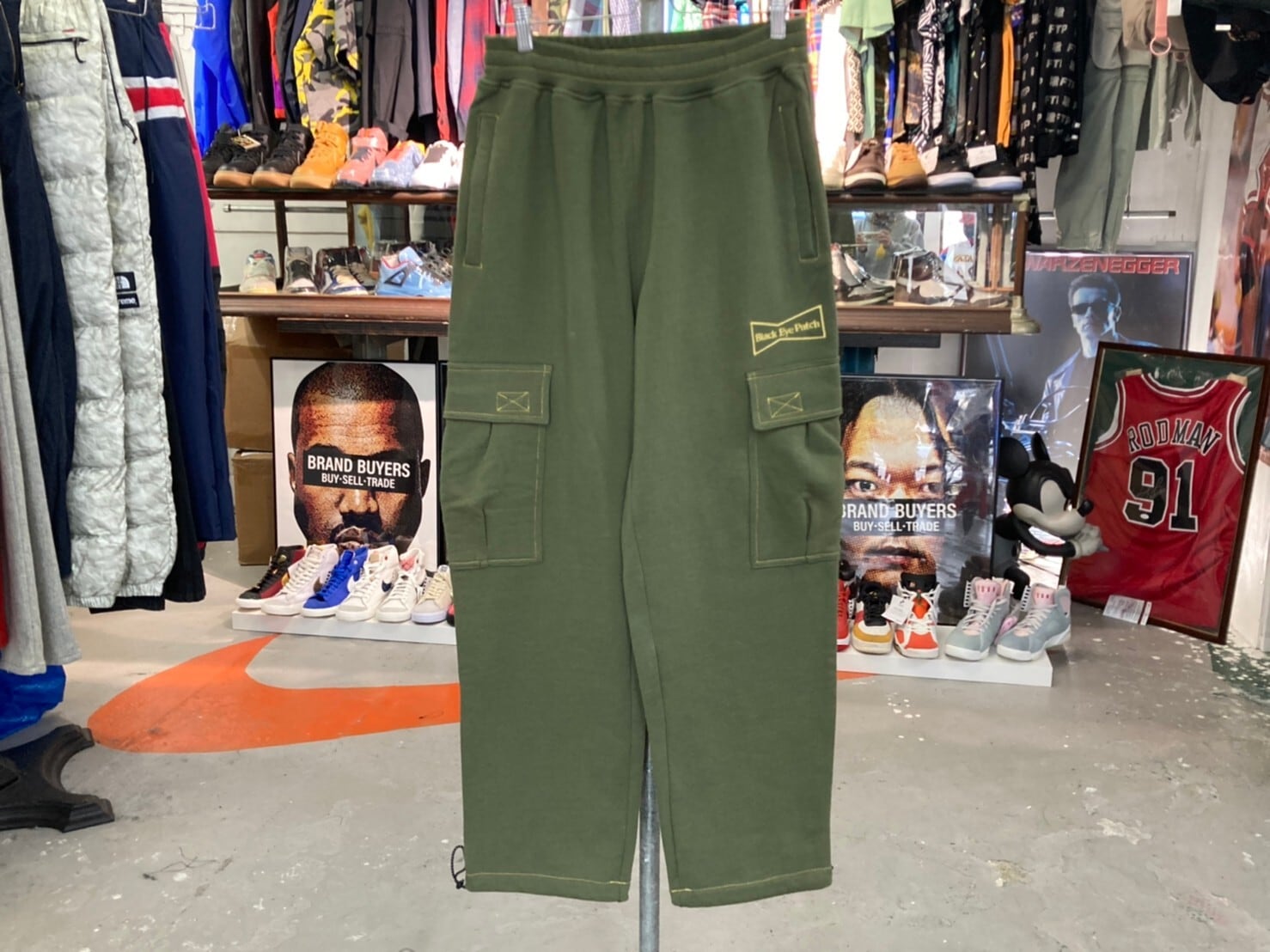BLACK EYE PATCH x WASTED YOUTH SWEAT CARGO PANT OLIVE MEDIUM 