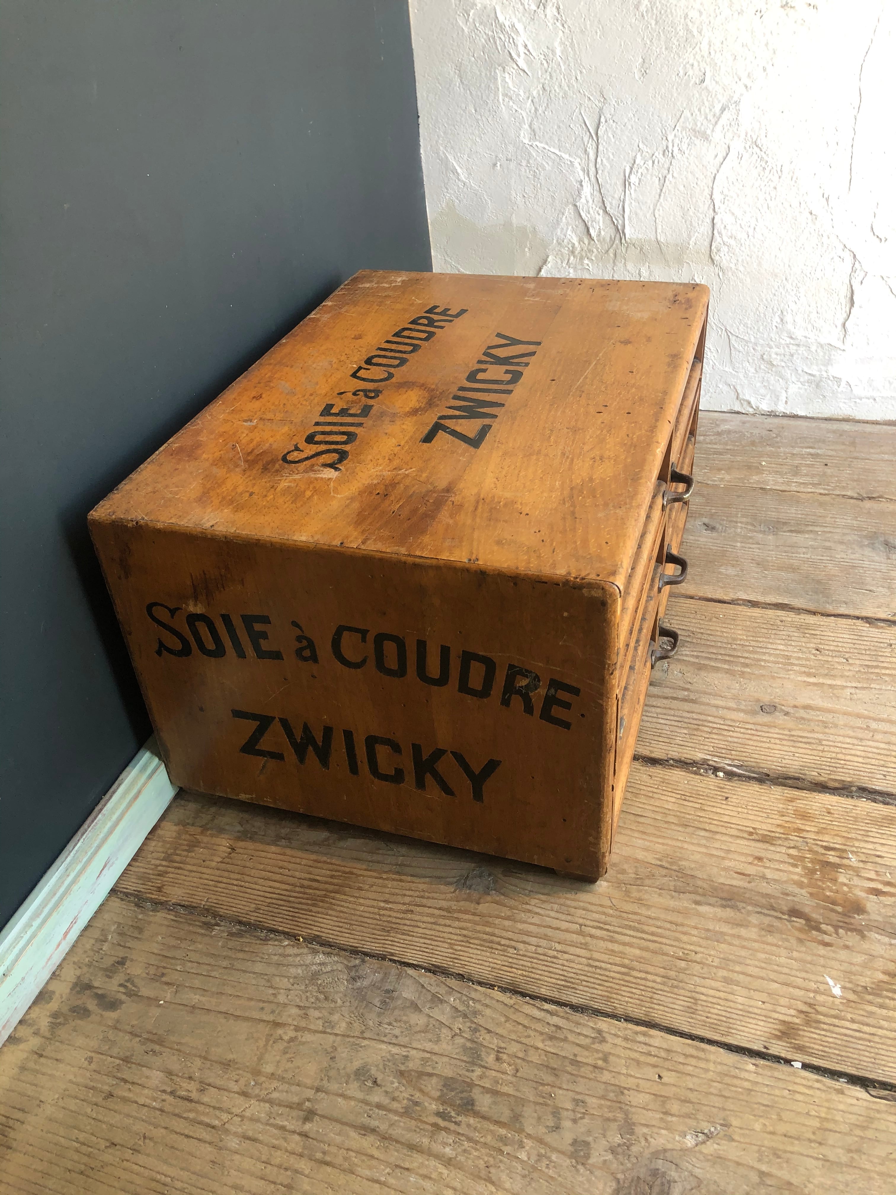 木製3段 スプールキャビネット引出し棚 ショーケース | Brocante 木製3段 スプールキャビネット引出し棚 ショーケース | Brocante