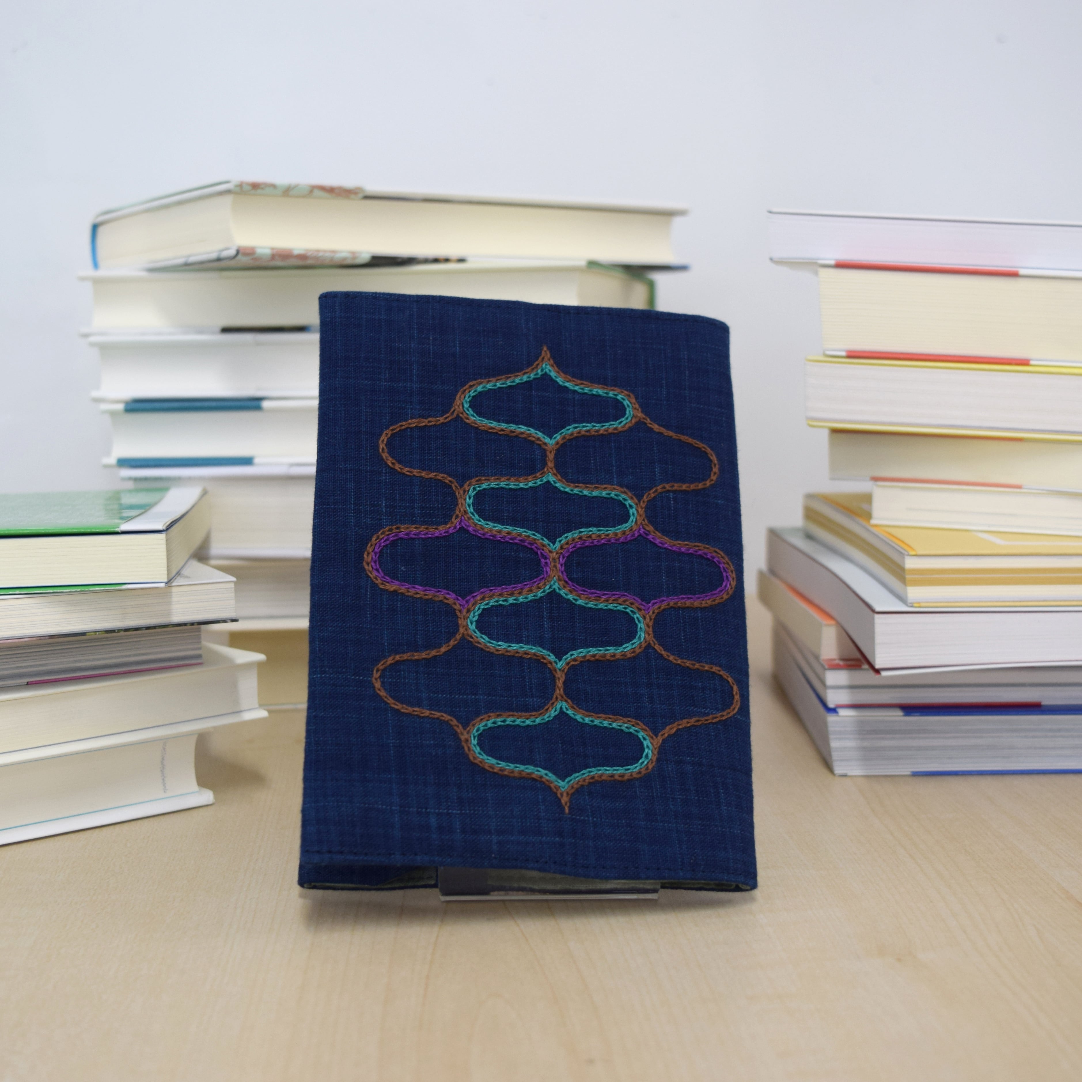 ブックカバー(文庫サイズ)  book cover(152mm×105mm) 【さっぽろアイヌクラフト】