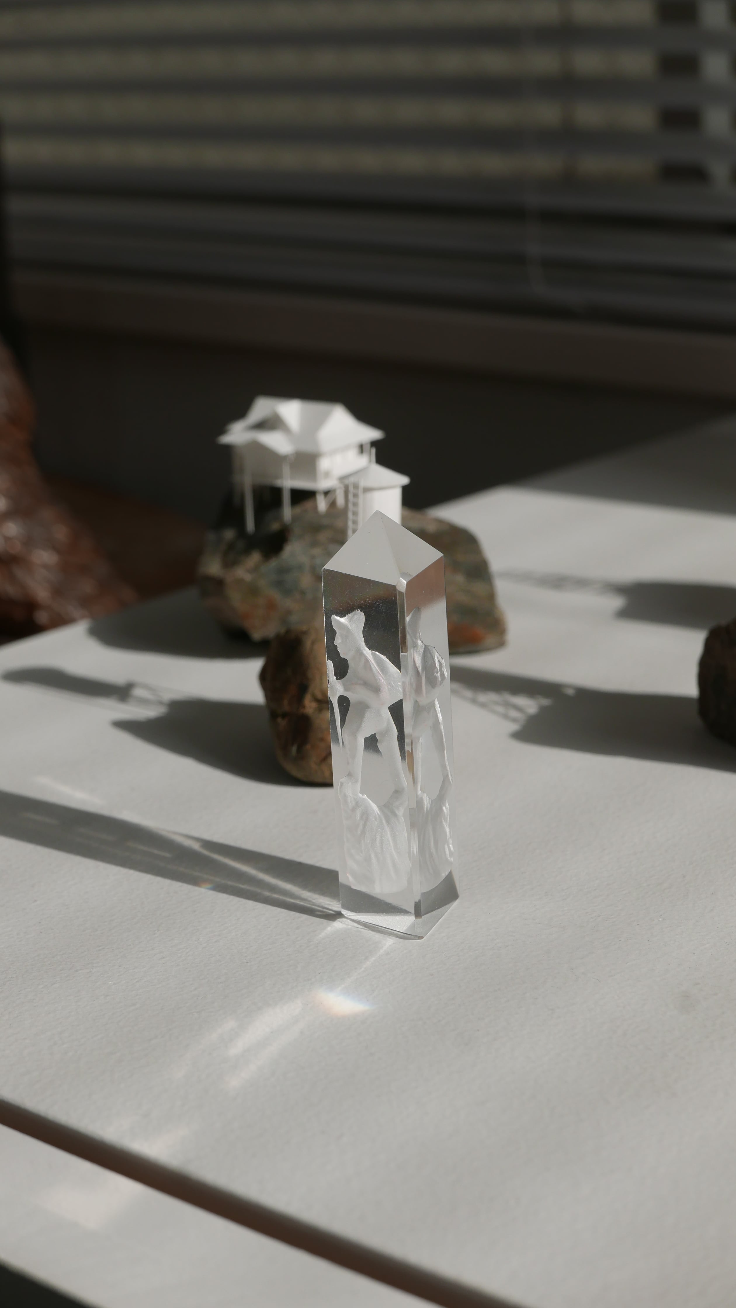 acrylic resin object , 登山人形