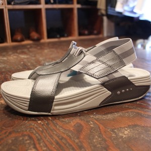 00s Dead Stock Design Sandals