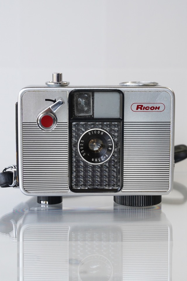 【1965年製】RICOH Auto Half S｜ゼンマイ式 ハーフサイズ フィルムカメラ 昭和レトロ 日本製