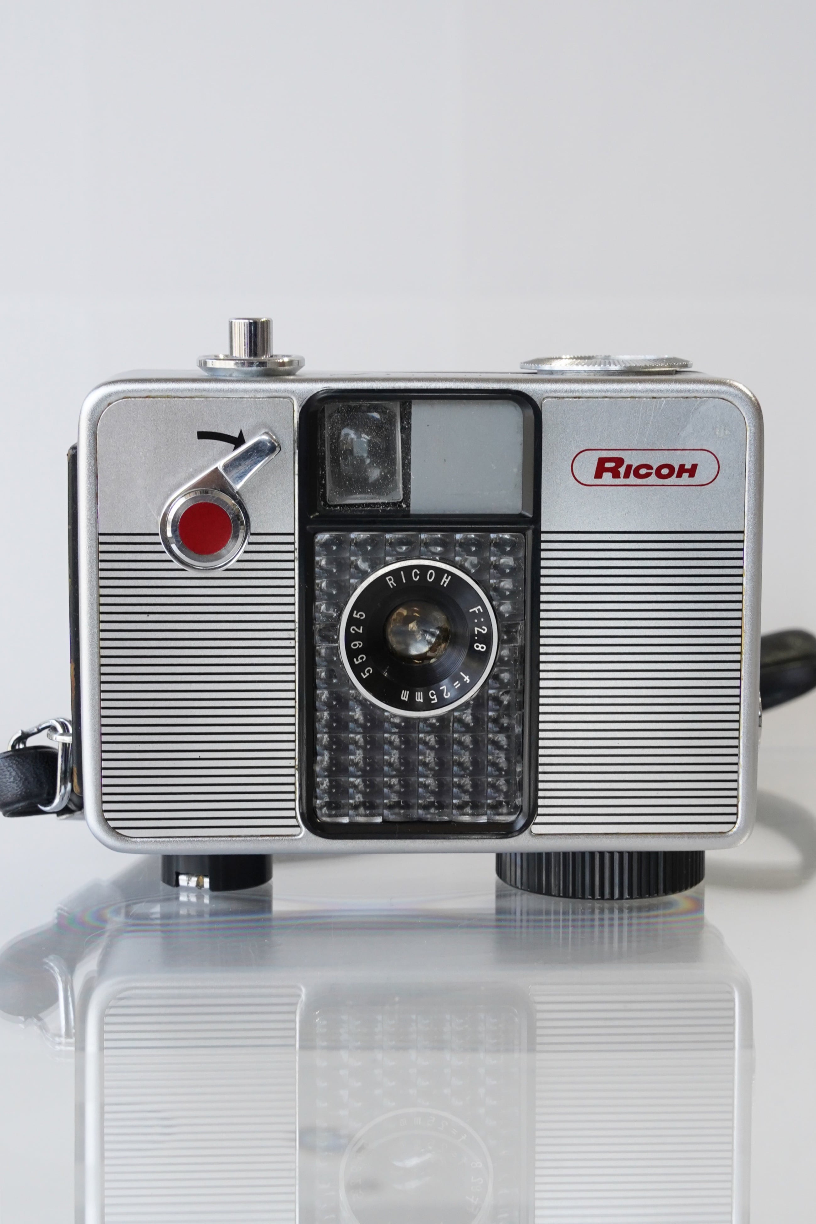 【1965年製】RICOH Auto Half S|ゼンマイ式 ハーフサイズ フィルムカメラ 昭和レトロ 日本製
