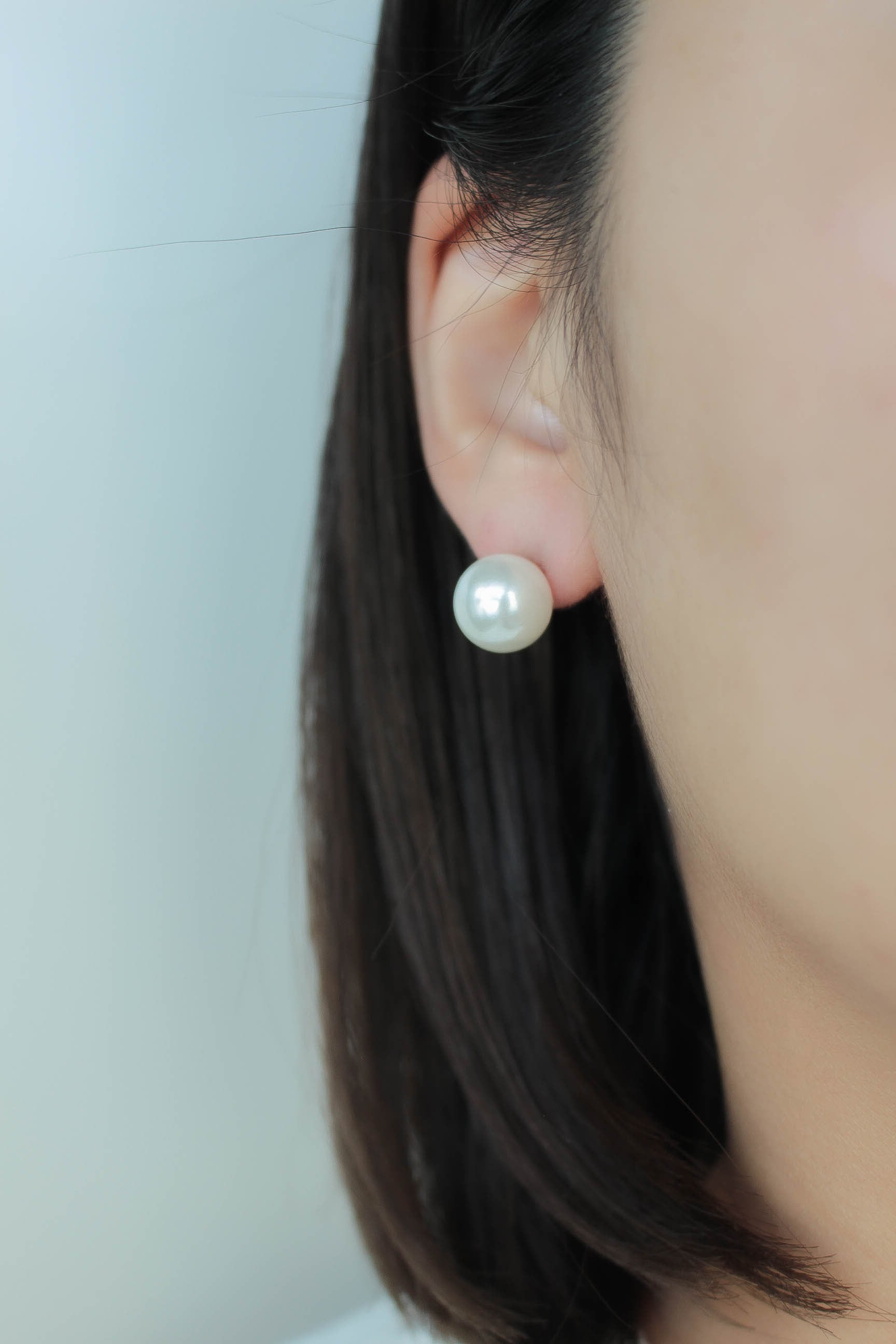 Pearl Studs Pierce | 金属アレルギー対応のアクセサリー ebine