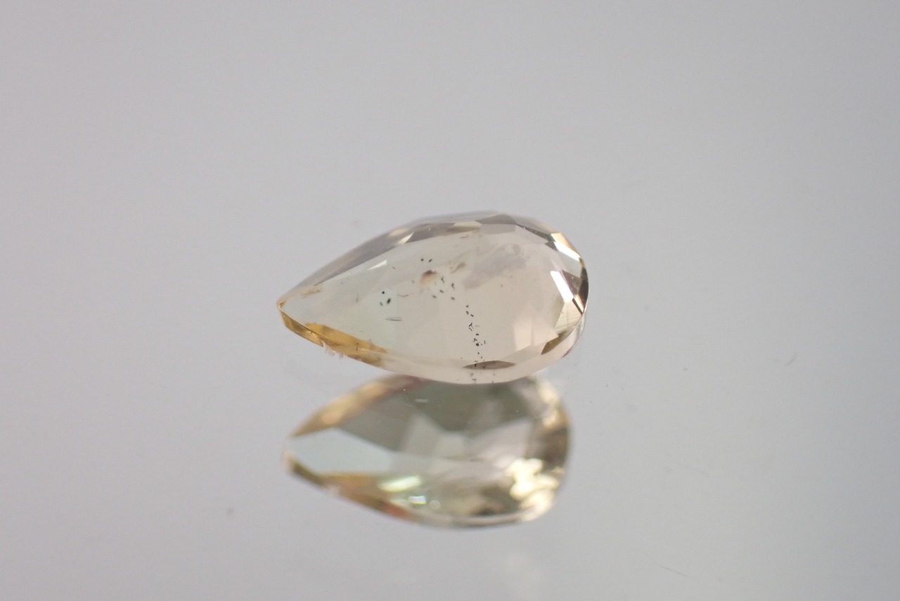 インペリアルトパーズ　0.45ct　 [D9-11]