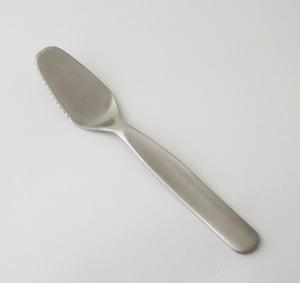 バターナイフ　Butter Knife