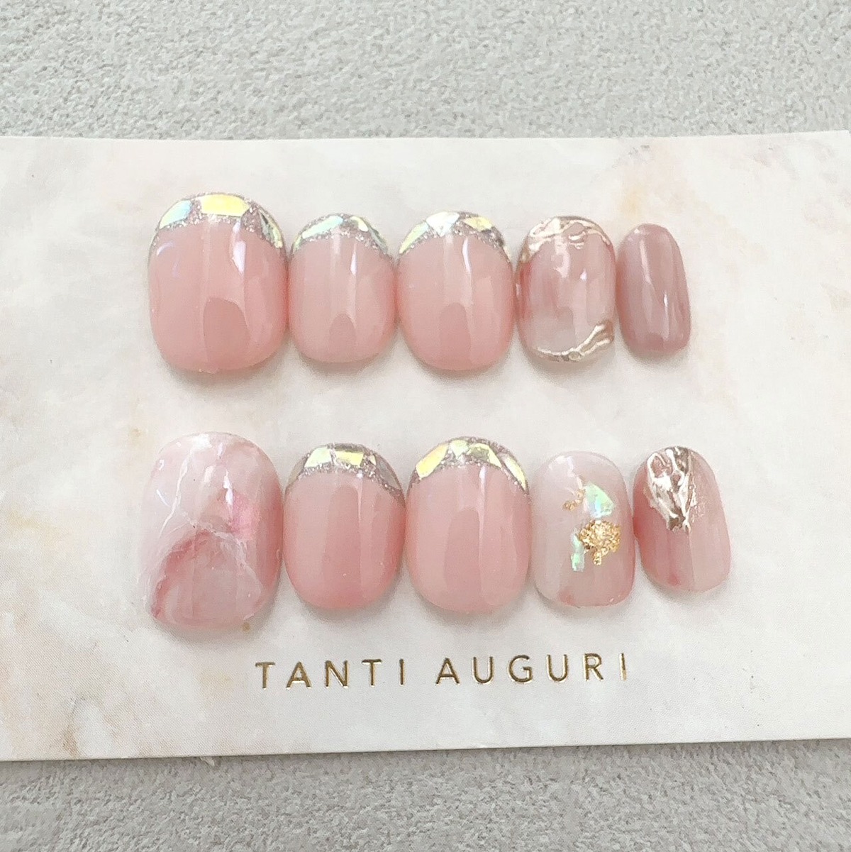 ガラスフレンチ ショートネイルチップ 結婚式 お呼ばれ ピンク色 短め 