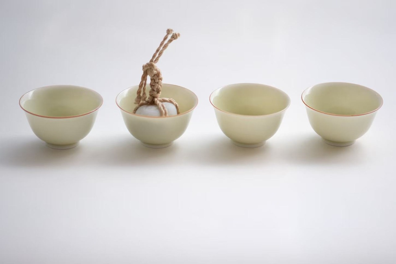 陸寿義 Lu Shouyi - 景徳鎮 黄釉杯 cup