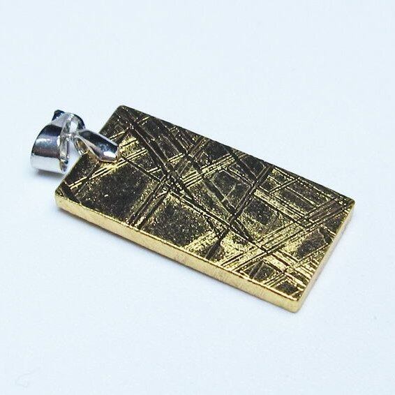 ギベオン ペンダント 隕石 メテオライト ゴールド 一点物 おまかせ便 112-13544