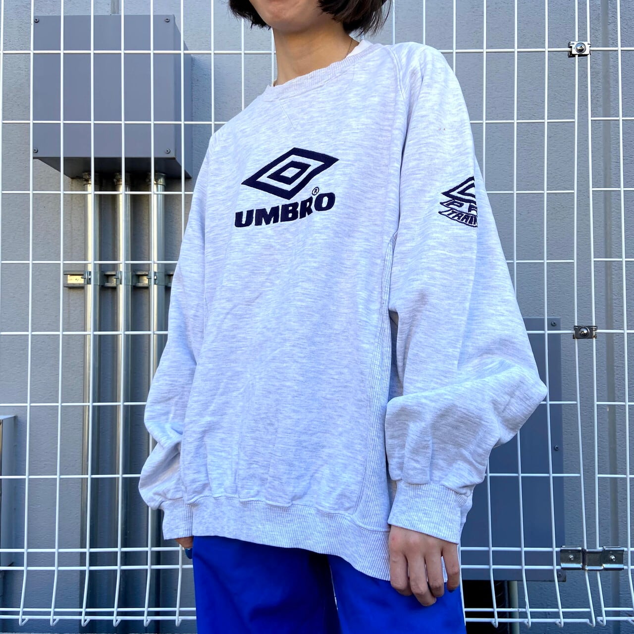 90年代 ビンテージ ユーロ UMBRO アンブロ 両面ロゴ刺繍 ...