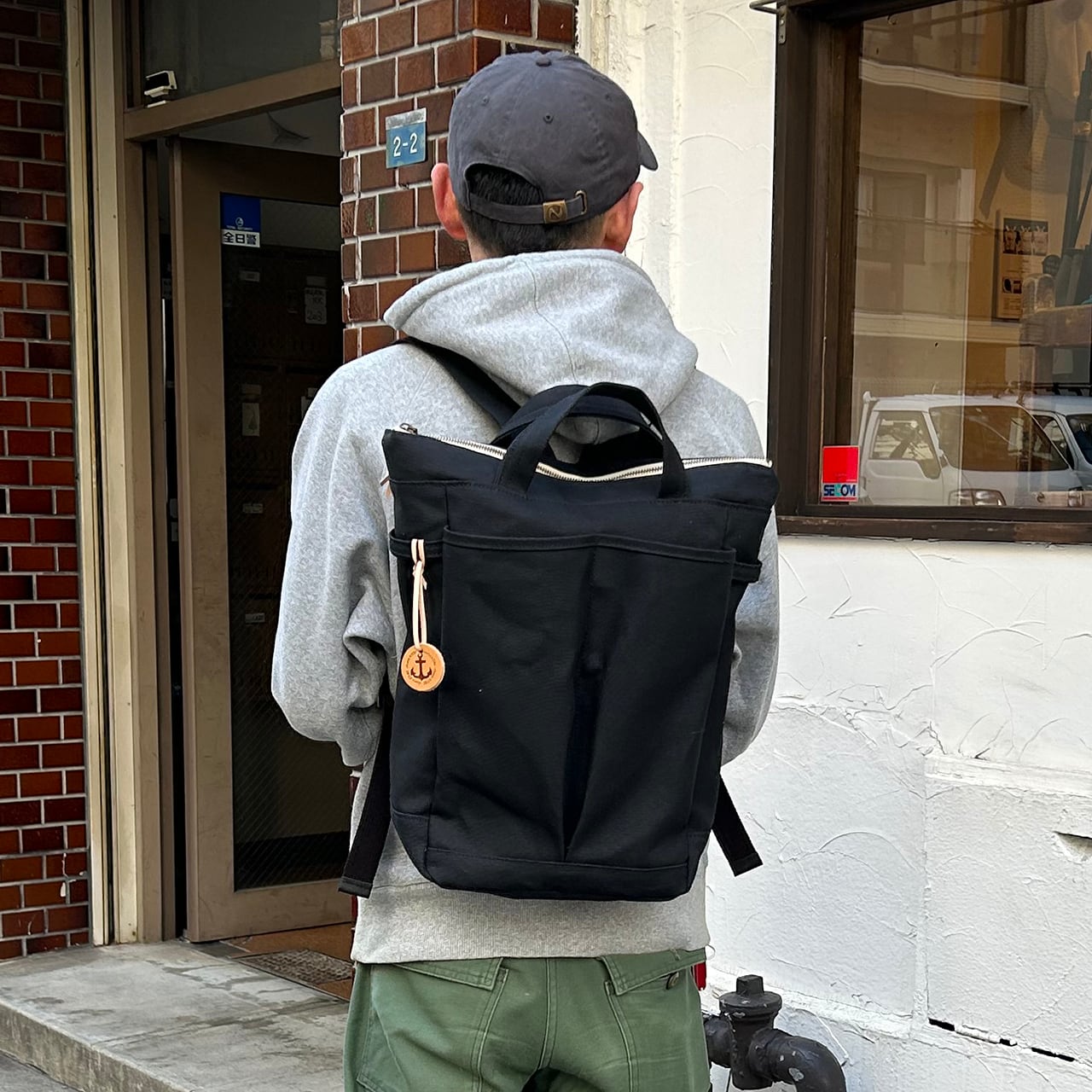 受注製作 hike35 :クロ(高島帆布A4サイズリュック)