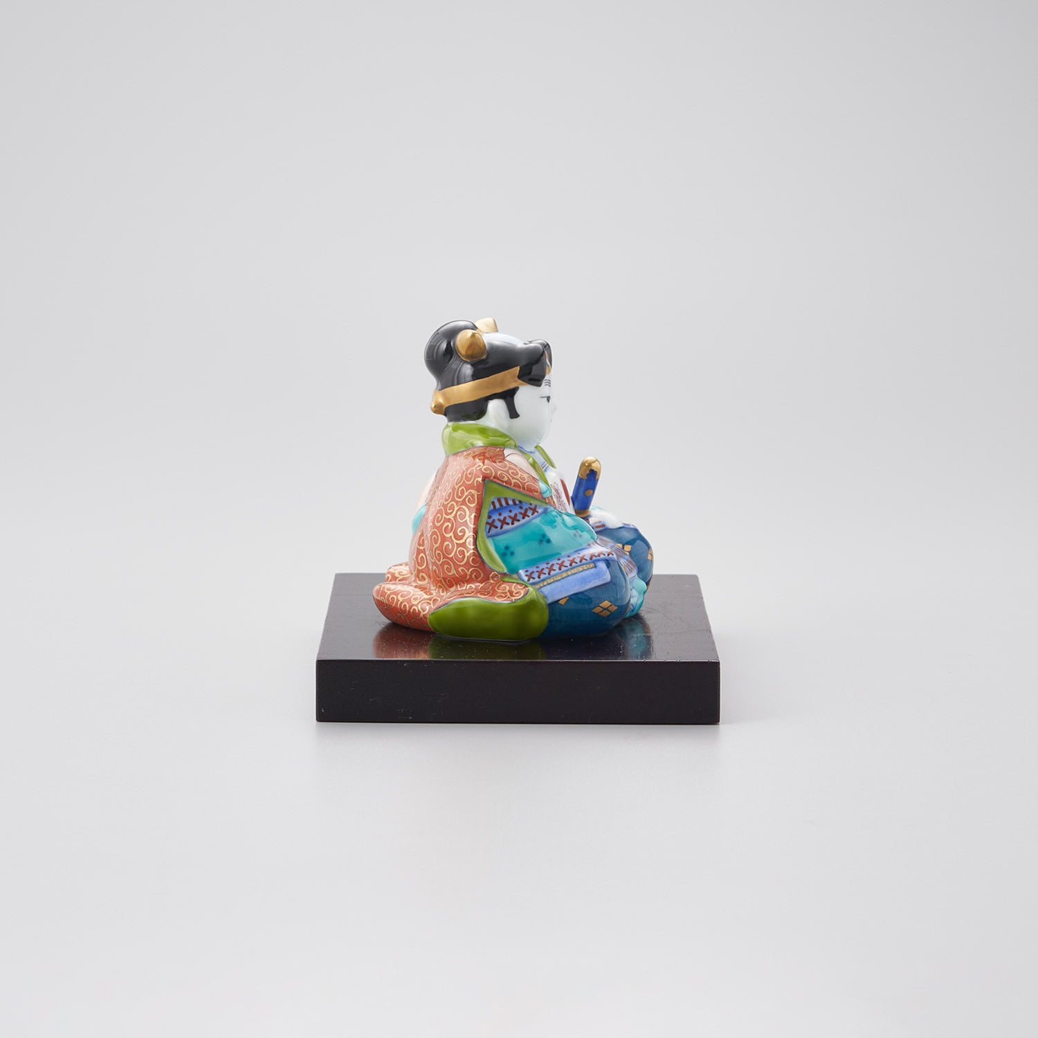 畑萬窯】染錦 桃太郎飾置物 | 株式会社 小島芳栄堂