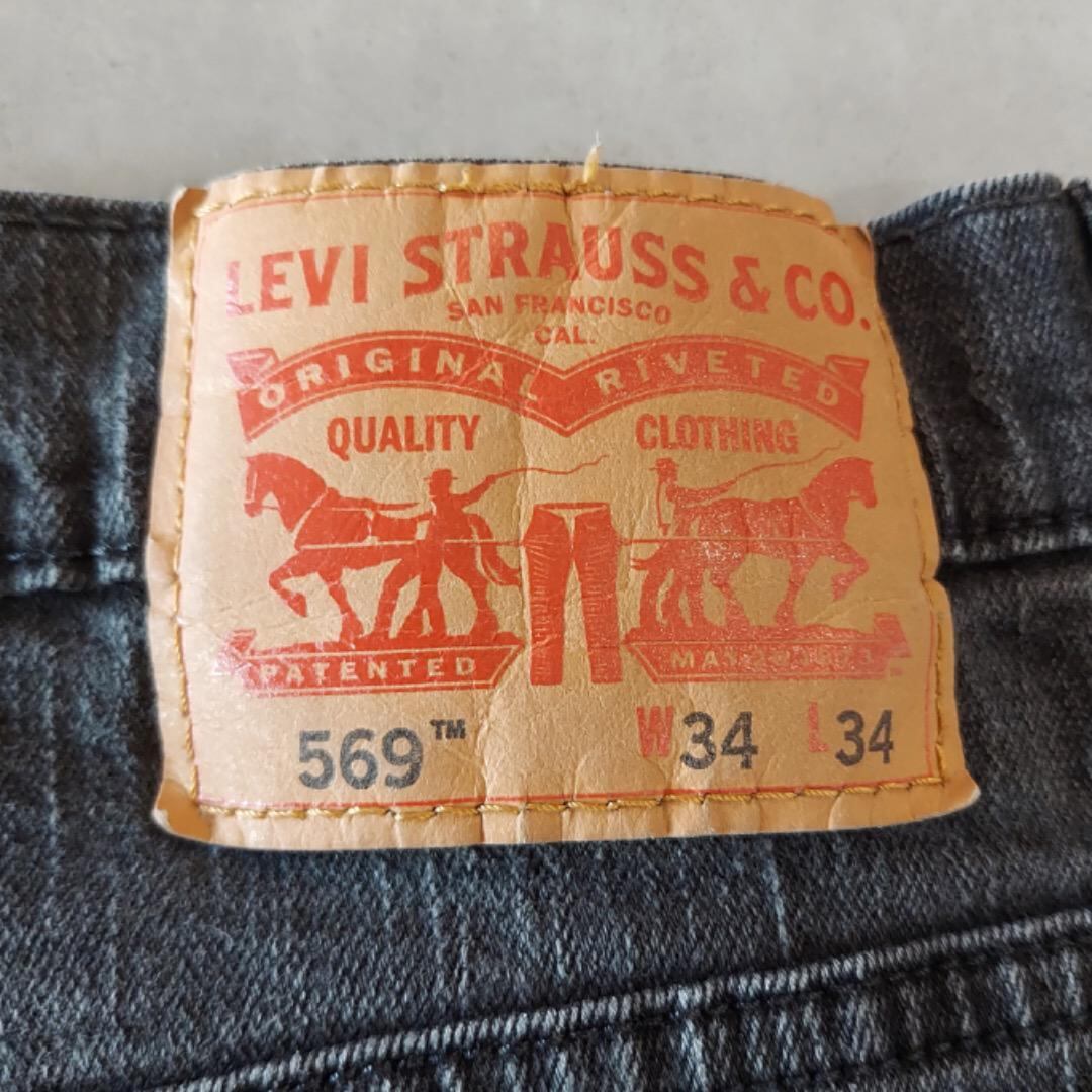 リーバイス569 Levis W34 ブラックデニム 黒 ヒゲ 古着 15357 リーバイス569 Levis W34 ブラックデニム 黒 ヒゲ 古着 15357