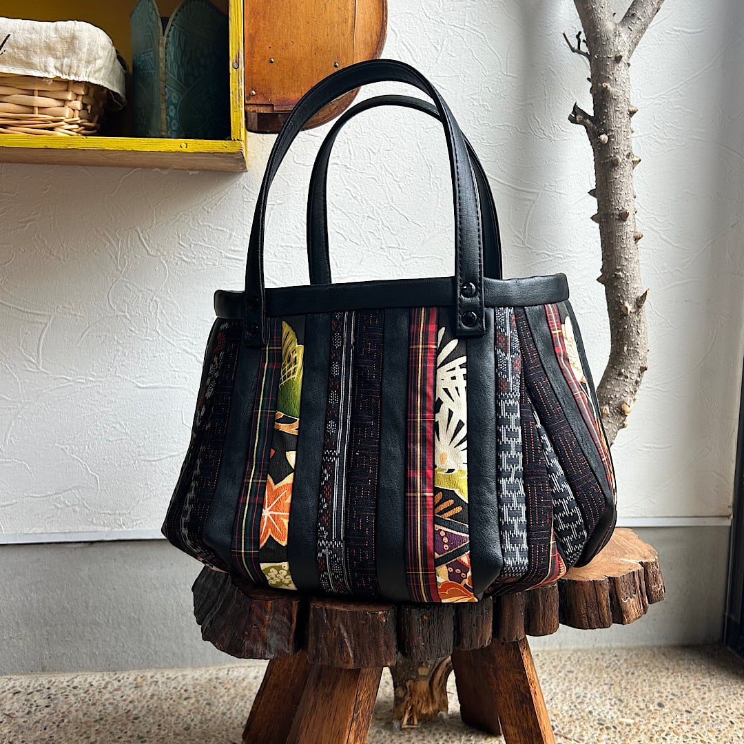 革と古布のバッグ | Atelier LeatherN - レザークラフト「ナホの手作り