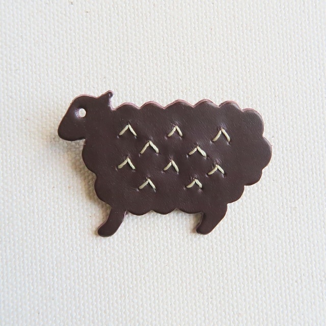 Leather brooch sheep D.BROWN