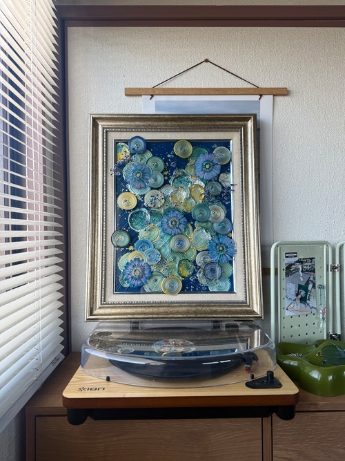 夜を泳ぐ海月 (No.0327)