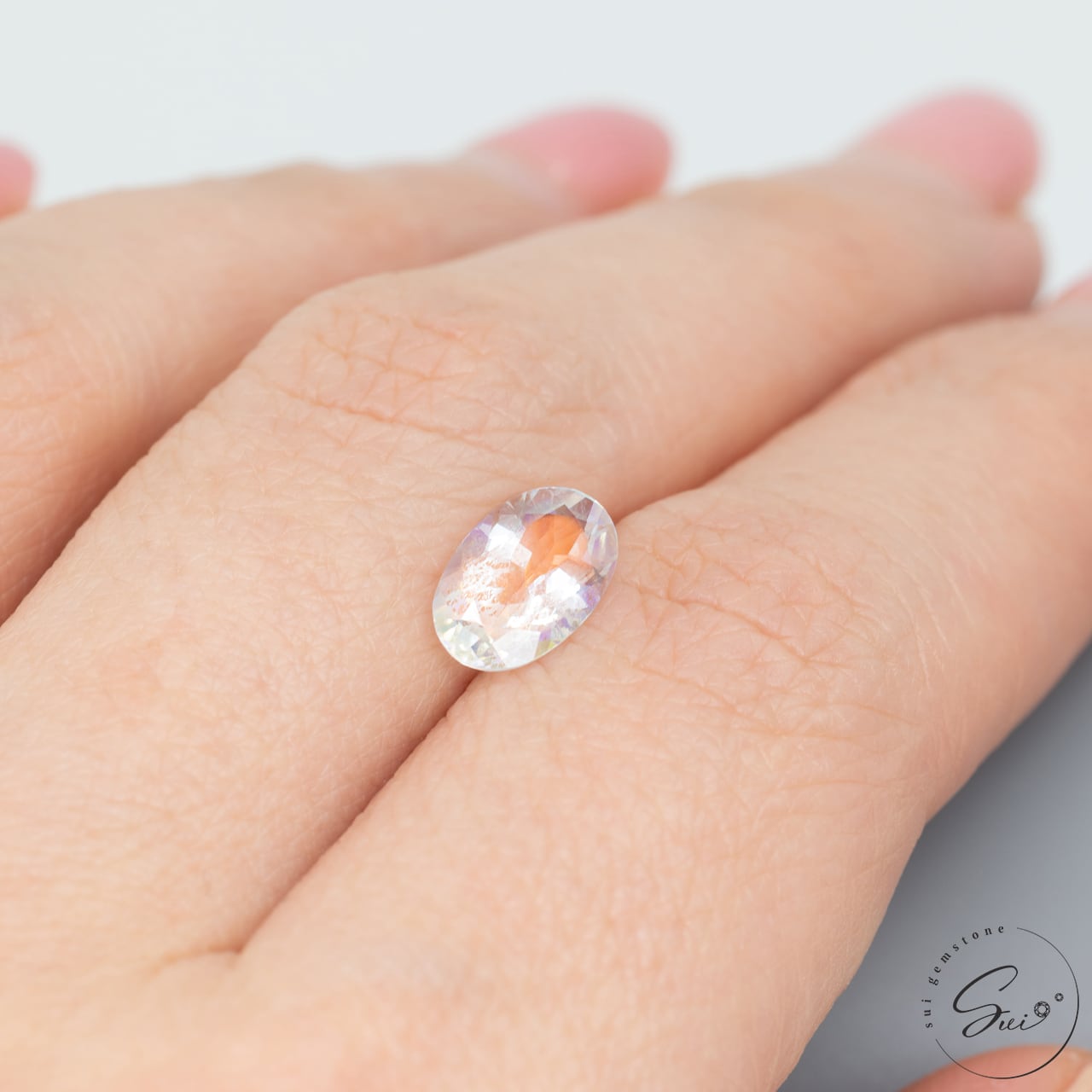 天然【非加熱】レインボームーンストーン 1.04ct | SUI GEMSTONE