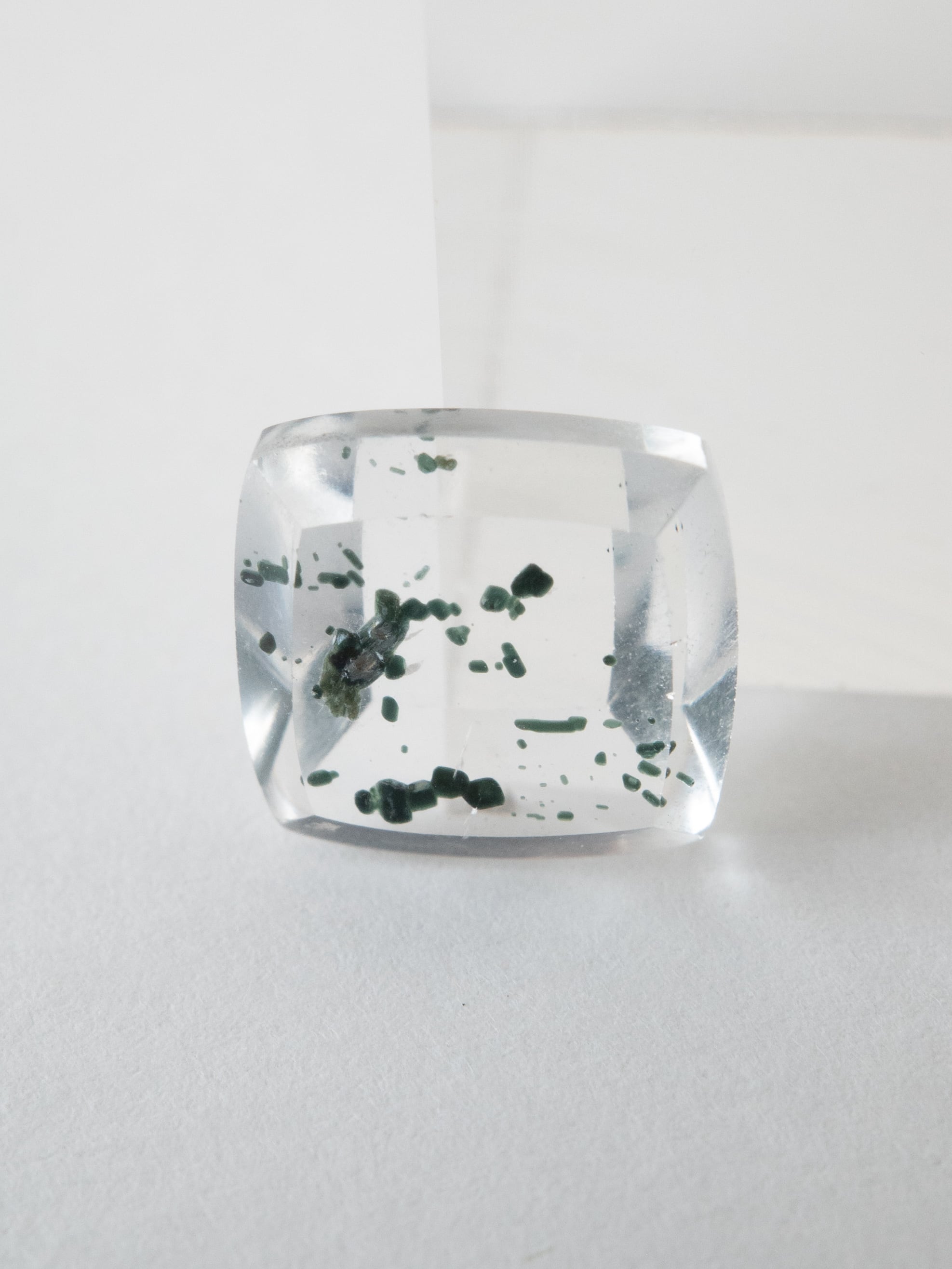 トレモライトインクォーツ - a04