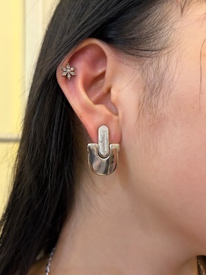 Salvatore Ferragamo / vintage Gancini design silver earrings.(o)