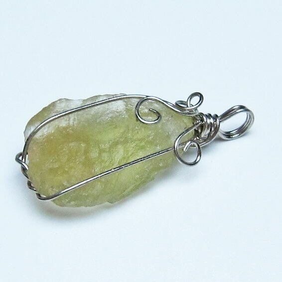 リビアングラス ペンダント 一点物 メール便可 112-13815