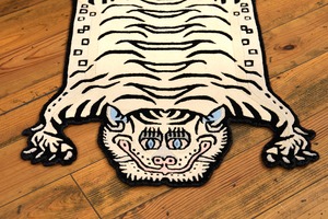 Tibetan Tiger Rug 《Sサイズ•ウール・オリジナル3・パールホワイト681》チベタンタイガーラグ