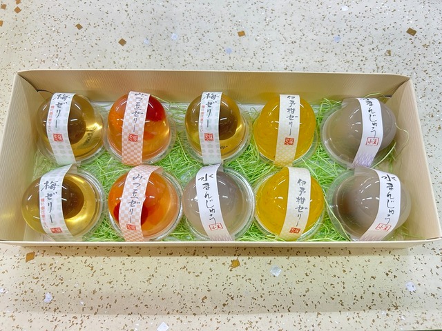 水まんじゅう、梅ゼリー、みつ豆ゼリー、伊予柑ゼリー１０入