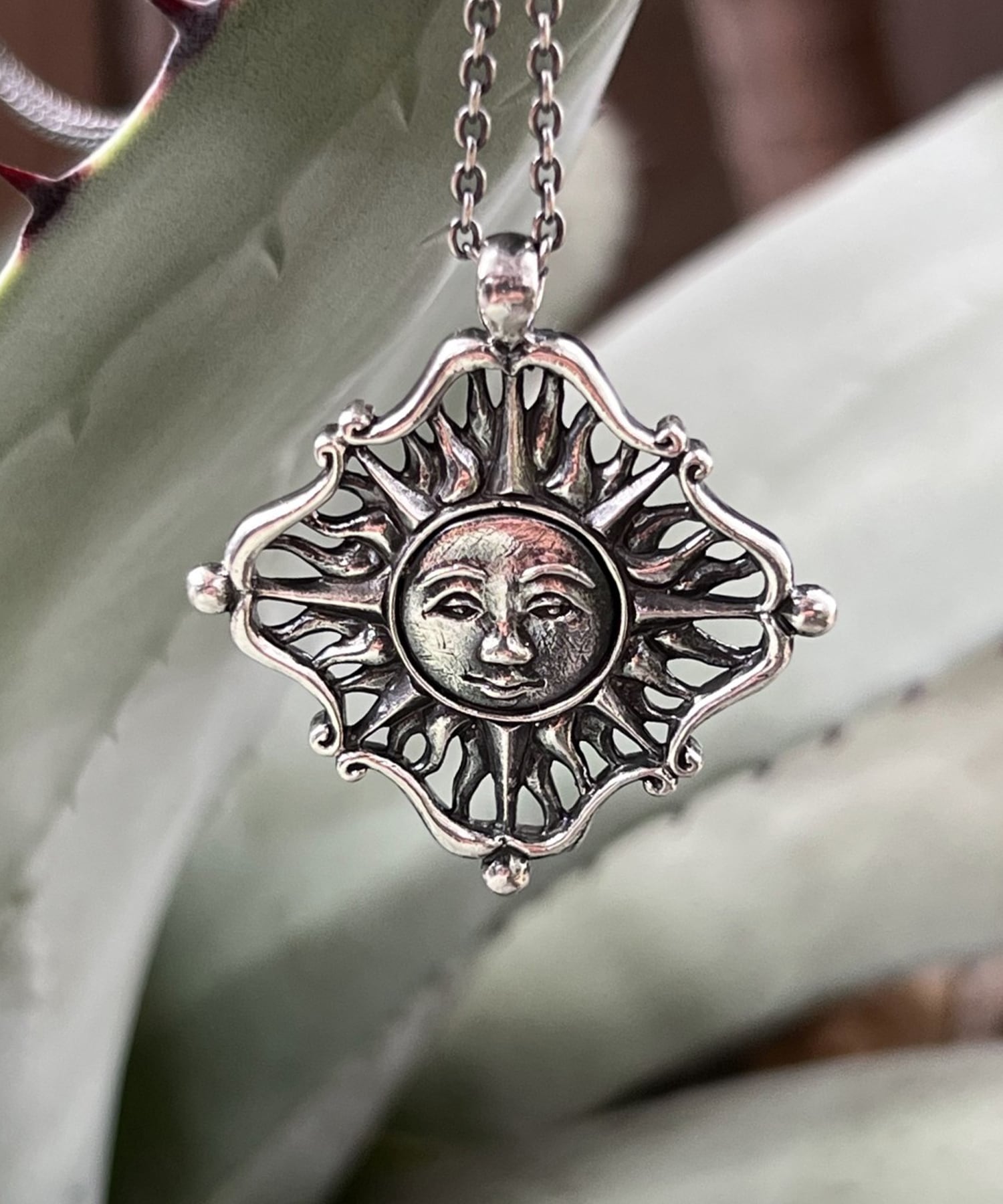 The Sun and Moon Silver Pendant［HSA002］ | HAPPY SAUCE