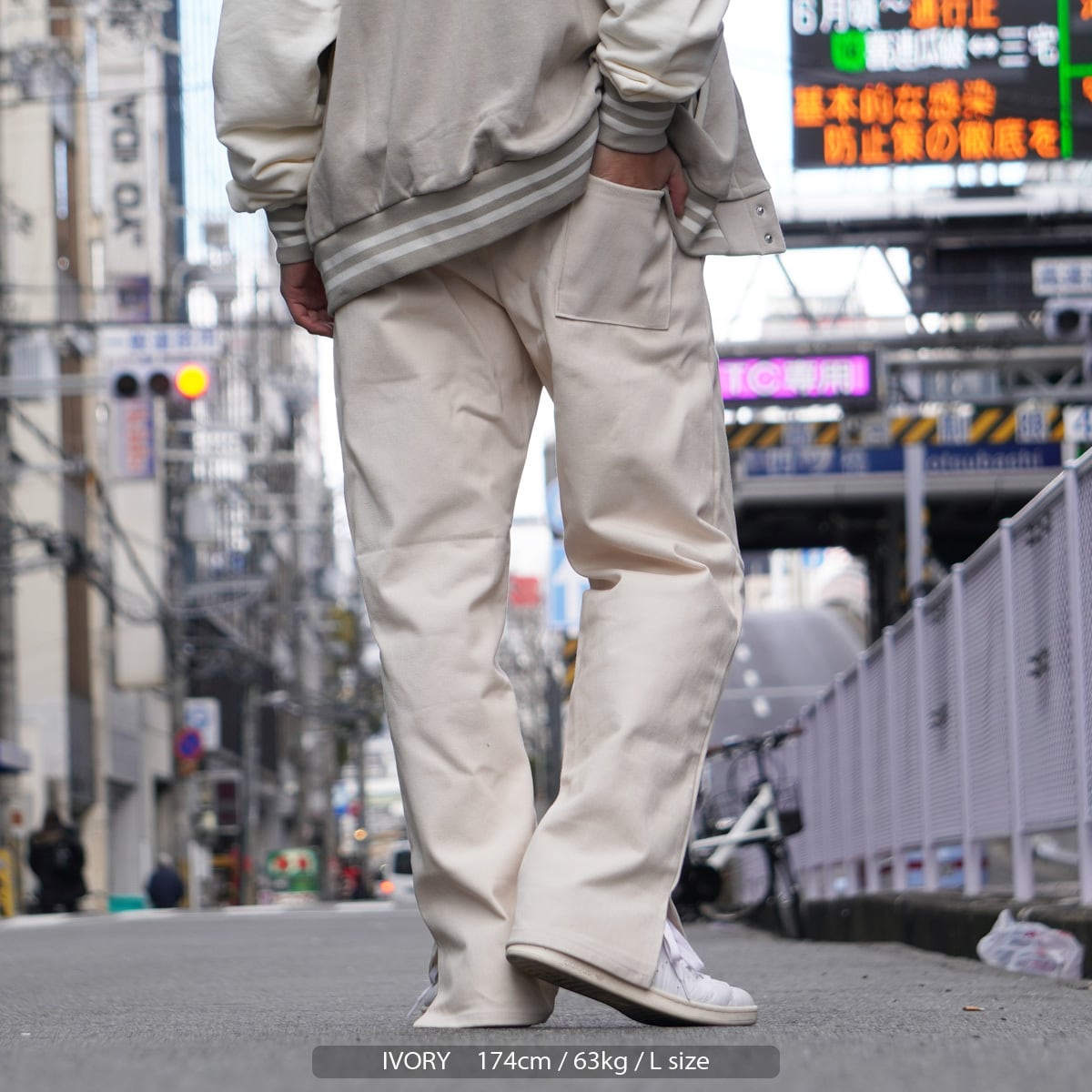 ジョガーパンツ　カーゴパンツ　XLサイズ　ブラック　ストリートファッション