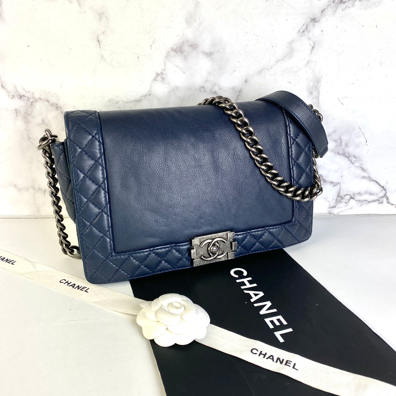 CHANEL シャネル ボーイシャネル  レザー ショルダーバッグ ネイビー A-7093