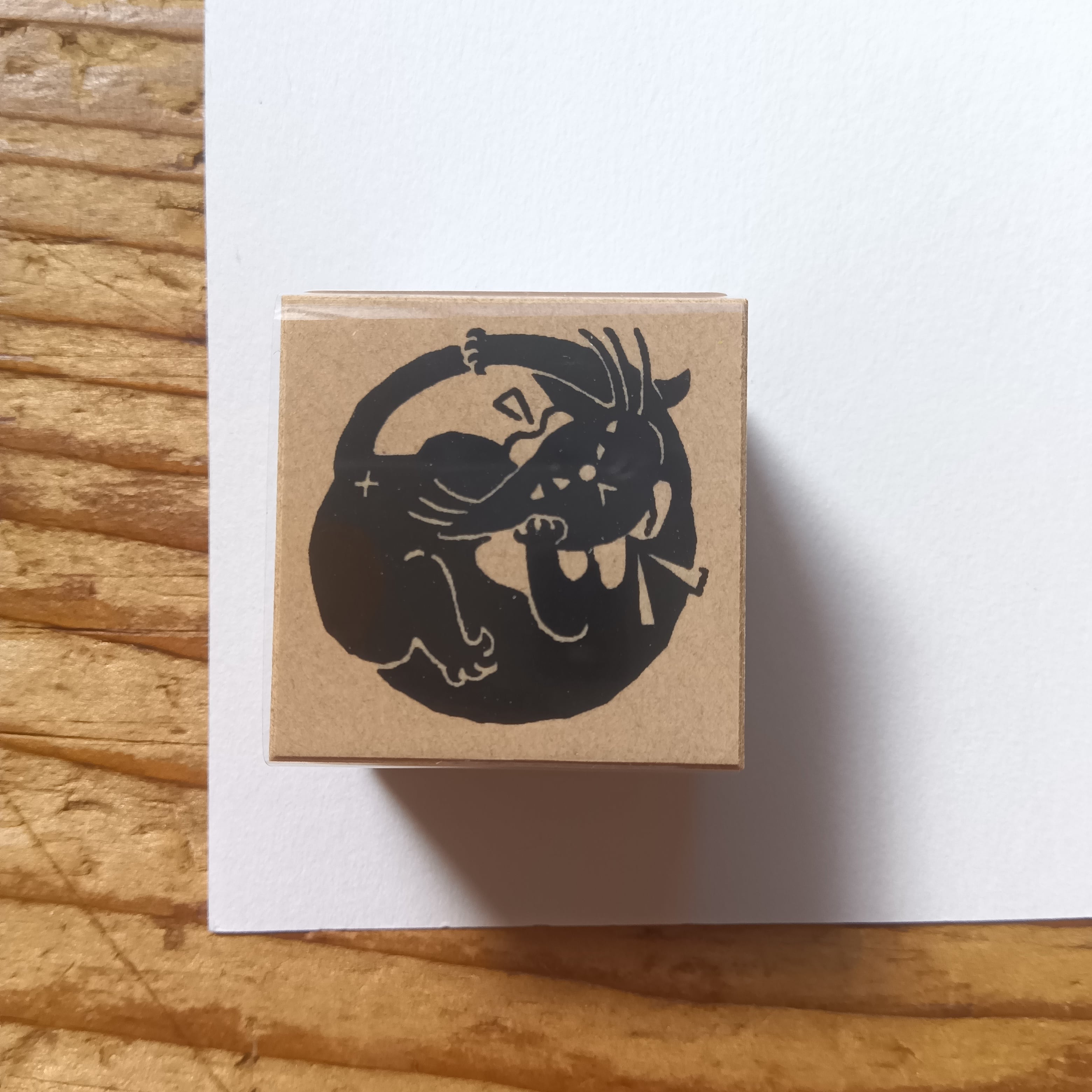 黒ねこ意匠 | POLKA