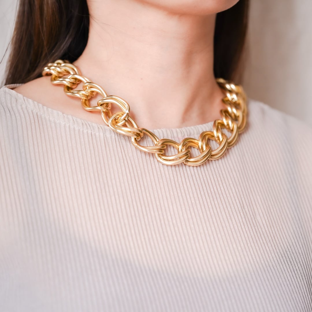 Valentine's Day Marche: Gold chunky chain link necklace