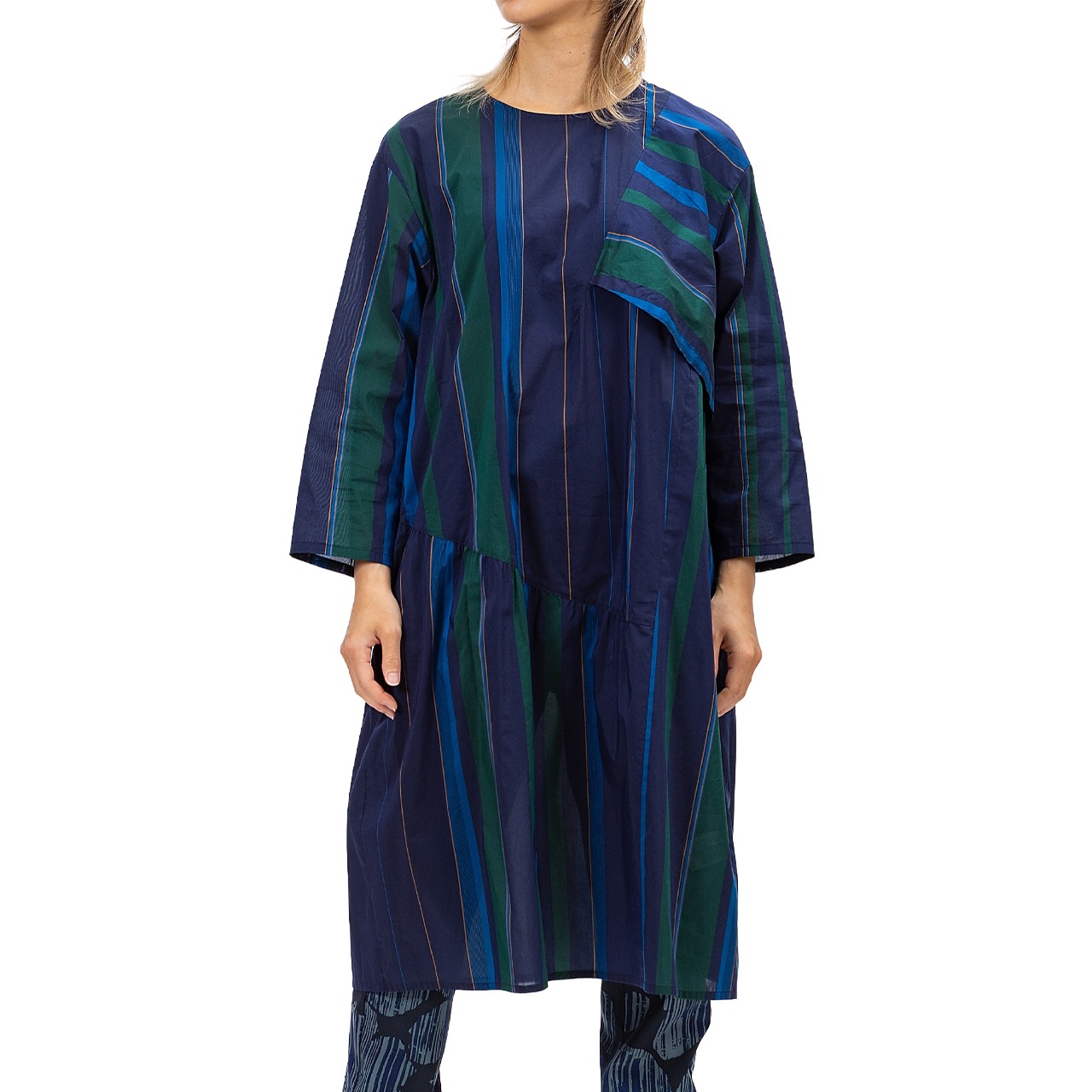 コットンライトタフタ　パネルボーダースモッグワンピース【254-7119】Panel border smock dress