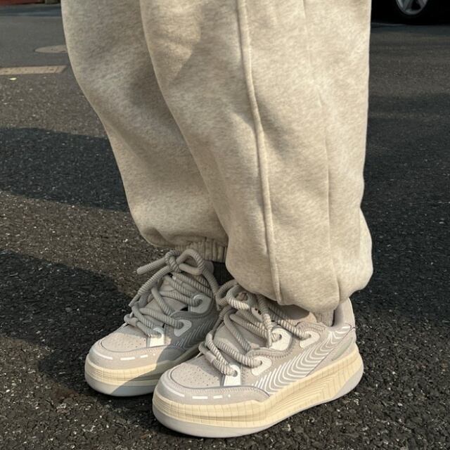 【予約販売】スニーカー 韓国 メンズ 太紐 ゴツ底 厚底 靴 グレー Gray 灰 デザイン お洒落 カジュアル ストリート ダンス スケーター 24cm/24.5cm/25cm/25.5cm/26cm/26.5cm/27cm