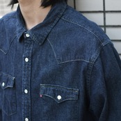LEVI’S denim western shirt