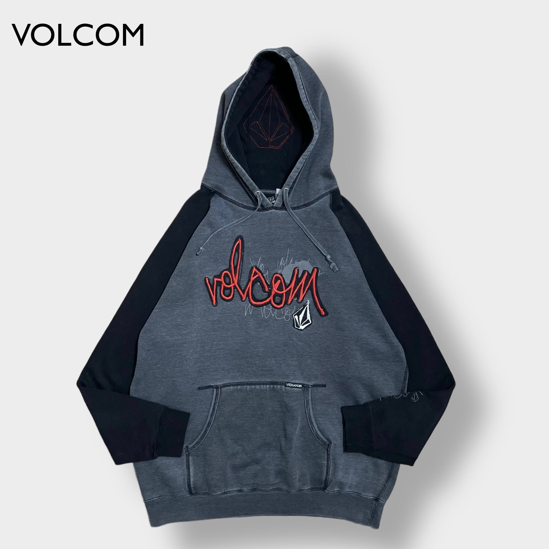 VOLCOM】パーカー プルオーバー 刺繍 袖ロゴ プリント ラグラン