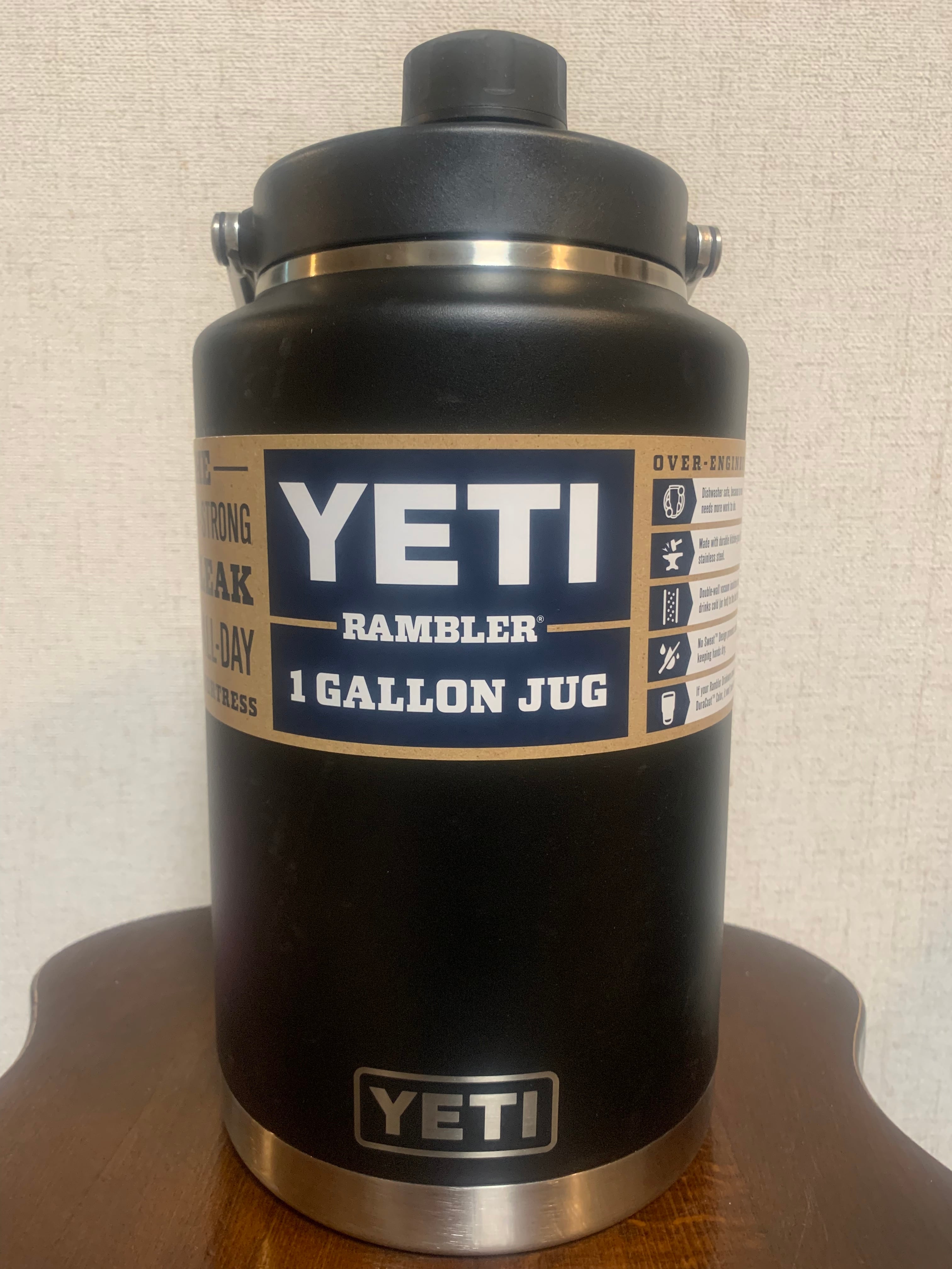 YETI 真空断熱保冷 イエティ　YETI  　1ガロン　新品未使用　完売品