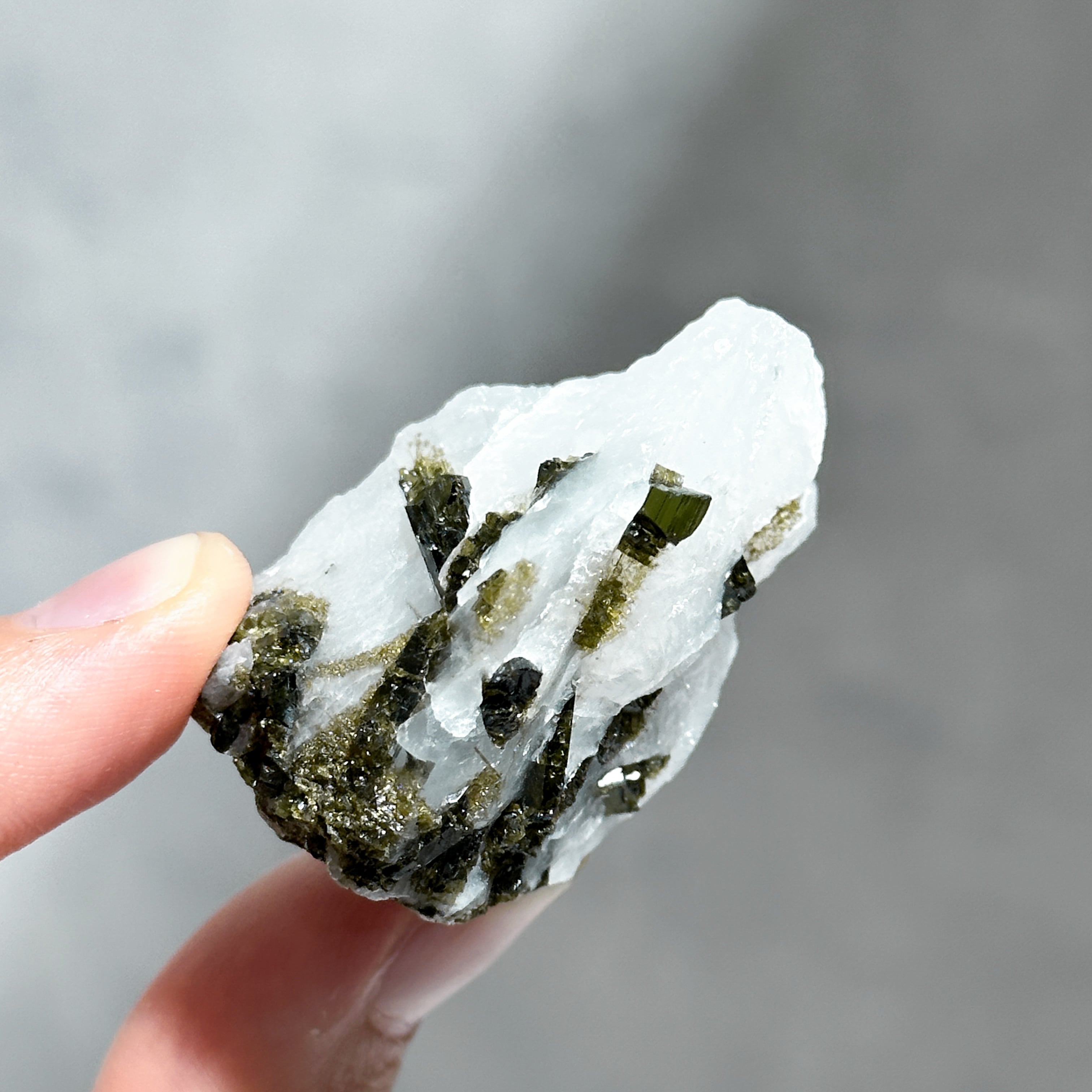 ミナスジェライス産グリーントルマリン 原石 21◇ Green Tourmaline