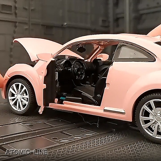 フォルクスワーゲン ビートル 1/32 ミニカー 全4色 ライト点灯 エンジンサウンド 合金モデル