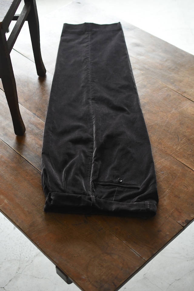 blurhms / Fade Velvet Two-tuck Slacks (FadeCharcoal)