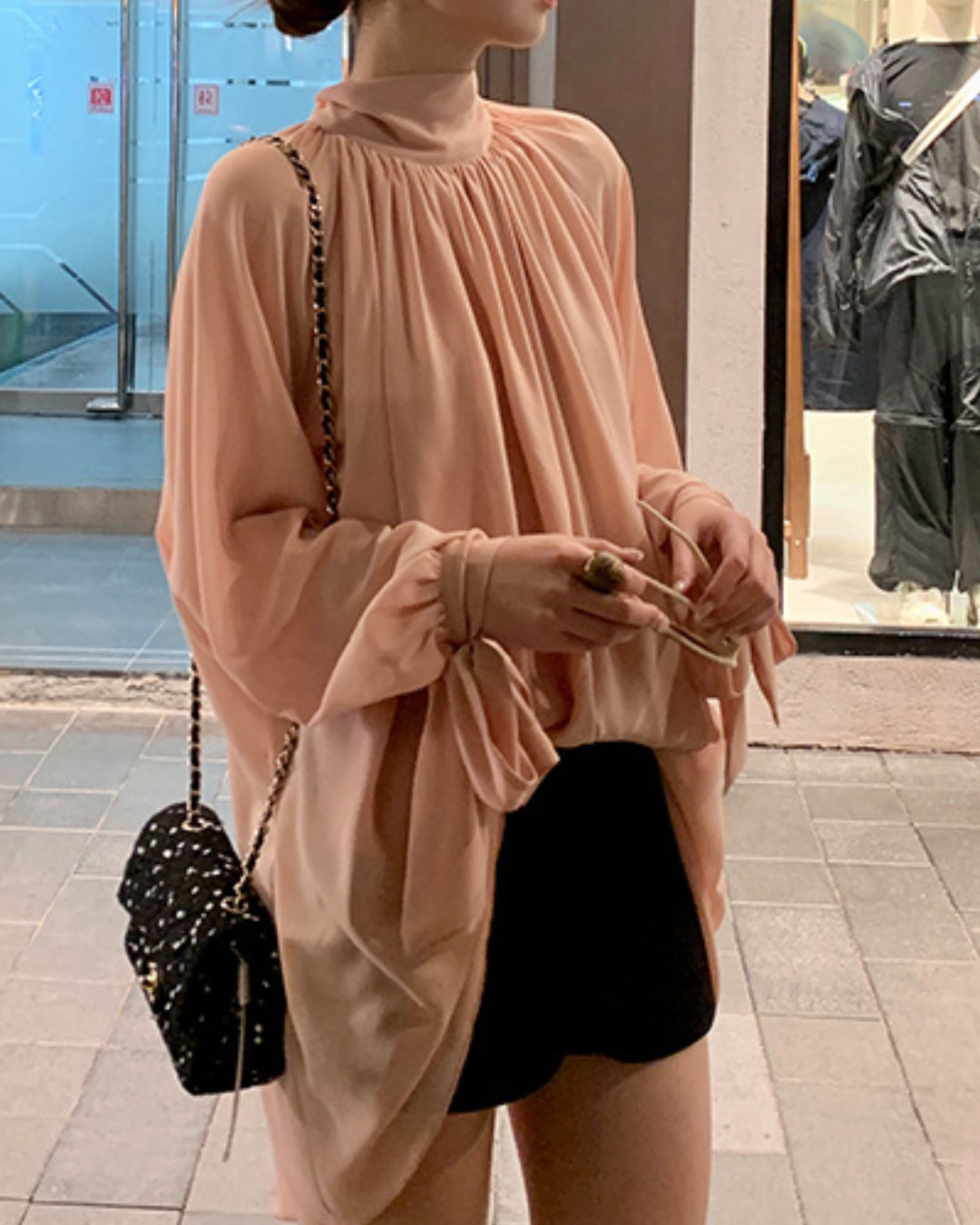 ハイネックドレープブラウス S25511