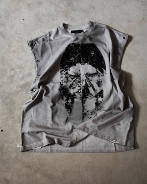 【TH4SWE】Dark Graphic Studded Distressed Tank Top