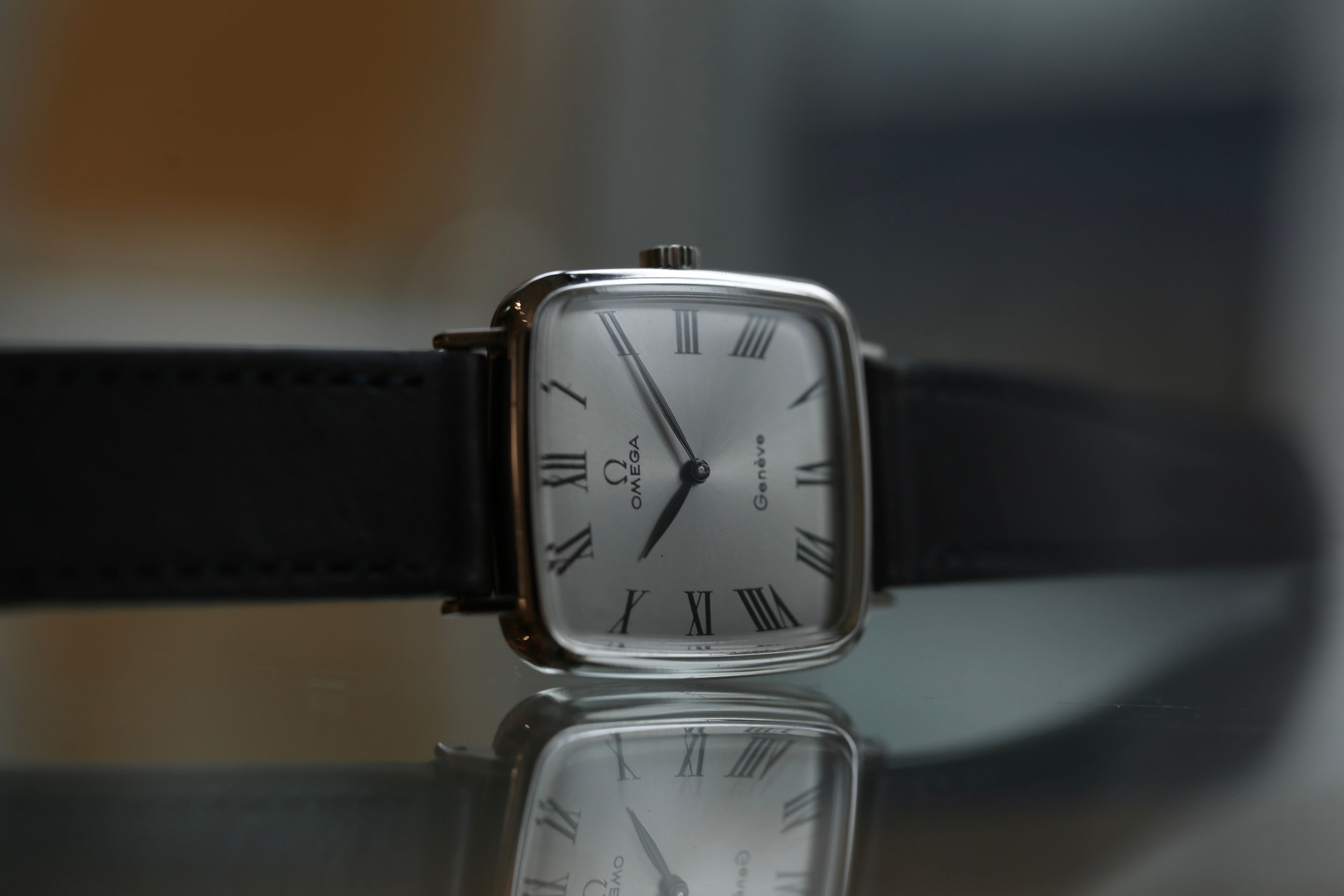 OMEGA ジュネーブ メンズ レディース2本セット OMEGA】 1974年製 オメガ 『ジュネーブ スクエア』ローマン