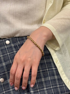 Christian Dior / vintage gold chain bracelet.
