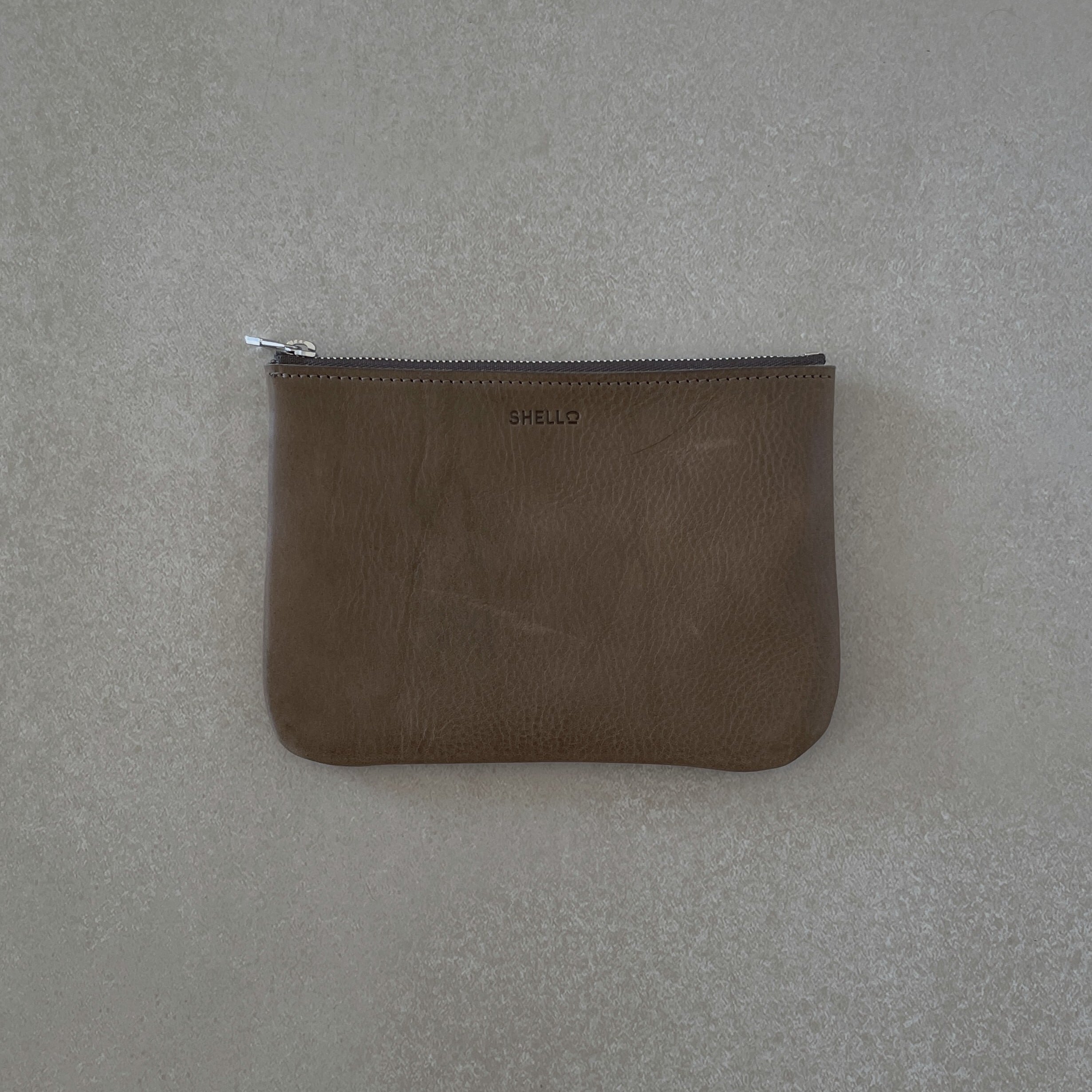 フラットポーチ（M)｜NEBRASKAレザー｜SHELL | SHELL