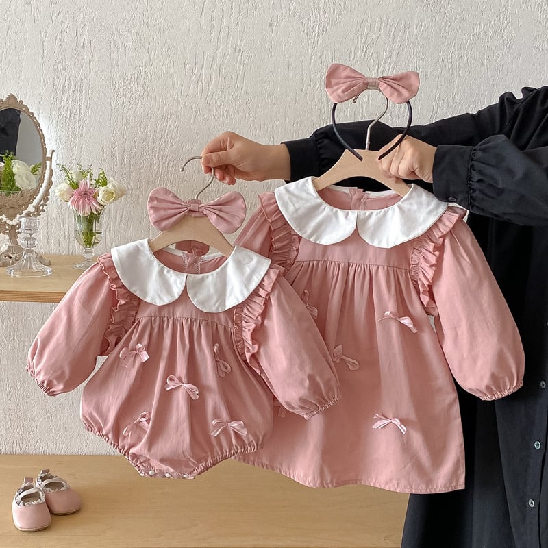 リボンが可愛い ピンクの姉妹おそろい長袖ロンパース/ワンピース