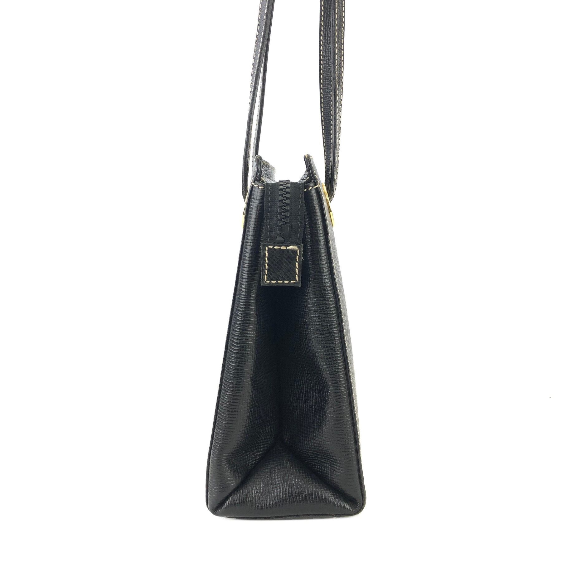 CELINE セリーヌ サークルロゴ エンボスレザー ステッチ ショルダー