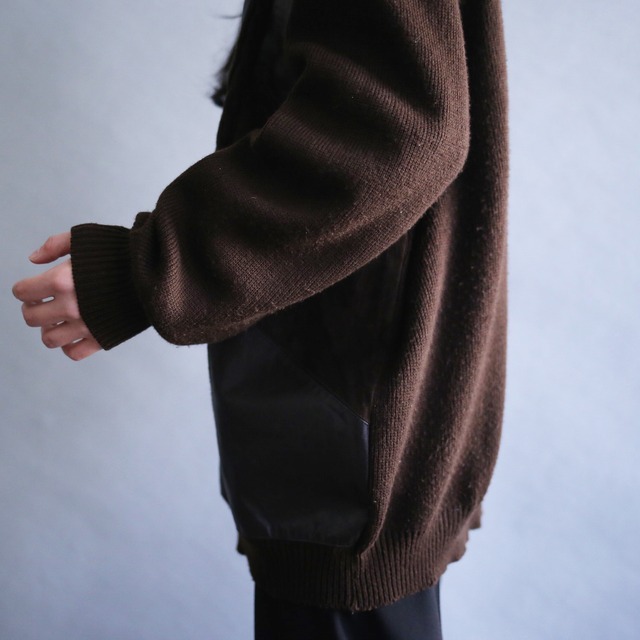 real leather switching and 3D cable knit design loose silhouette sweater