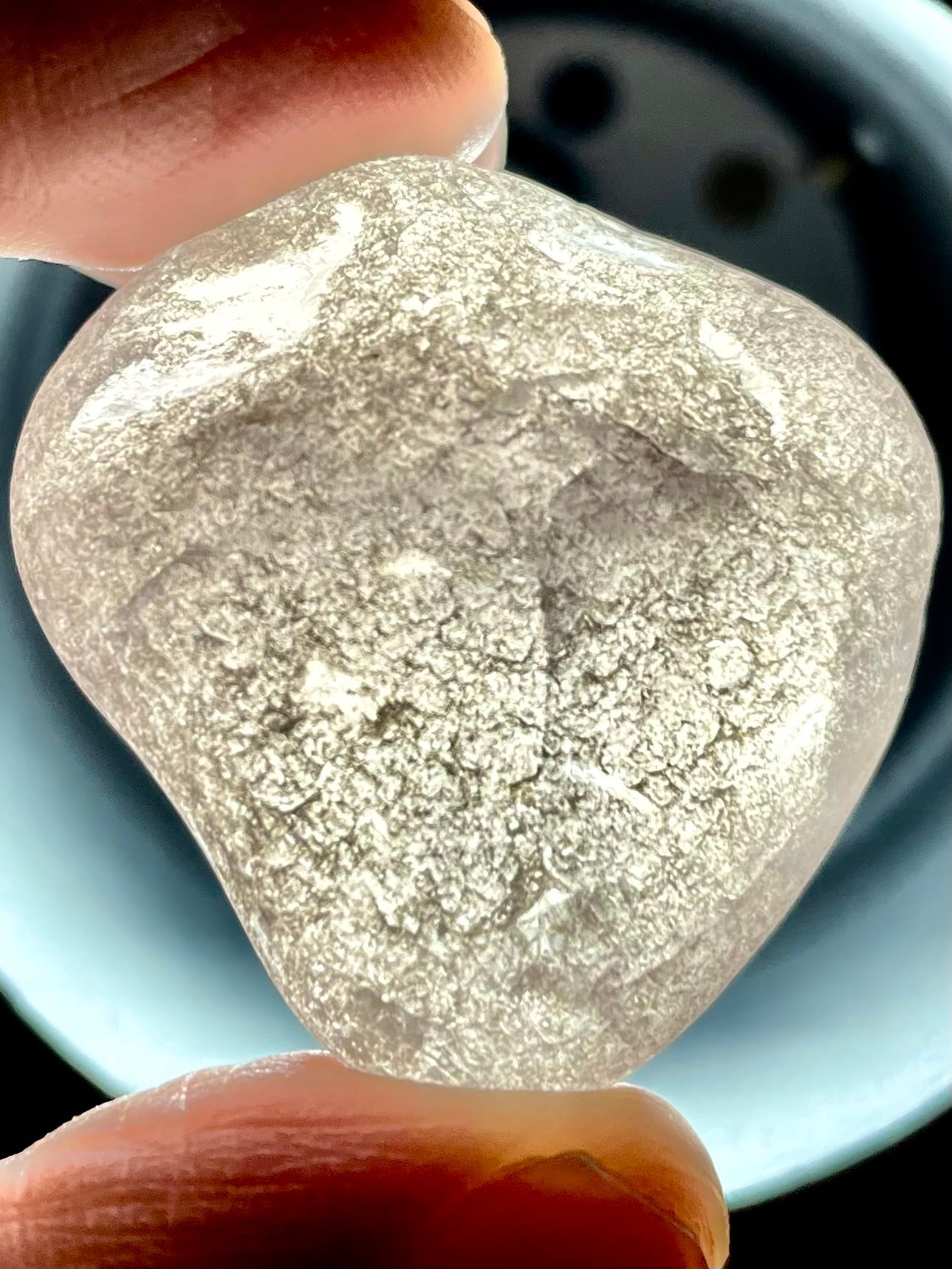 5) 慈悲と愛のエナジー「ピンク・メタモルフォーシス」川流れ原石