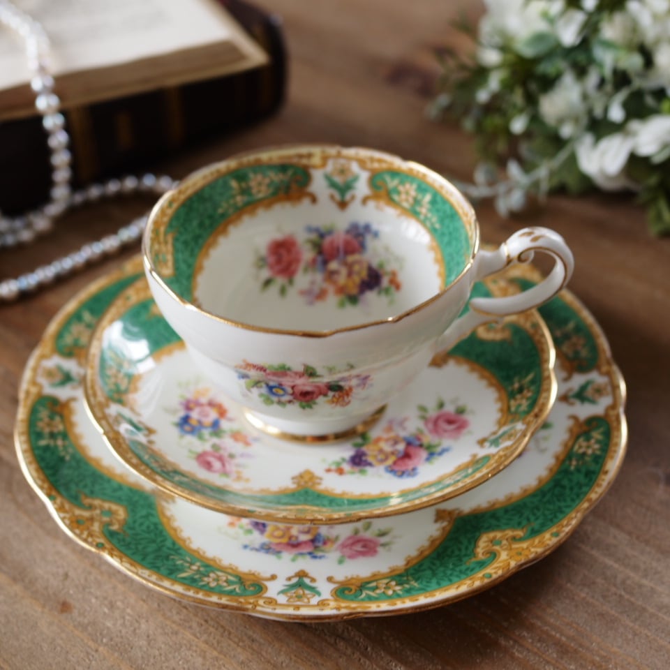 英国Paragon】パラゴン 1940年代製グリーン＆金彩フローラル トリオ